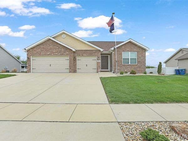117 Garrettford Drive, Bethalto, IL 62010