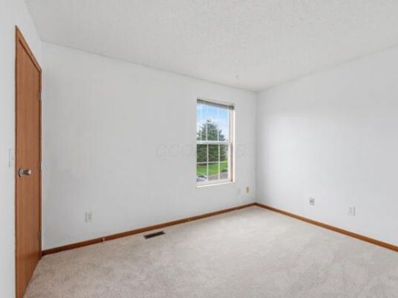 5647 Barney Lane, Columbus, OH 43235 Photo 16