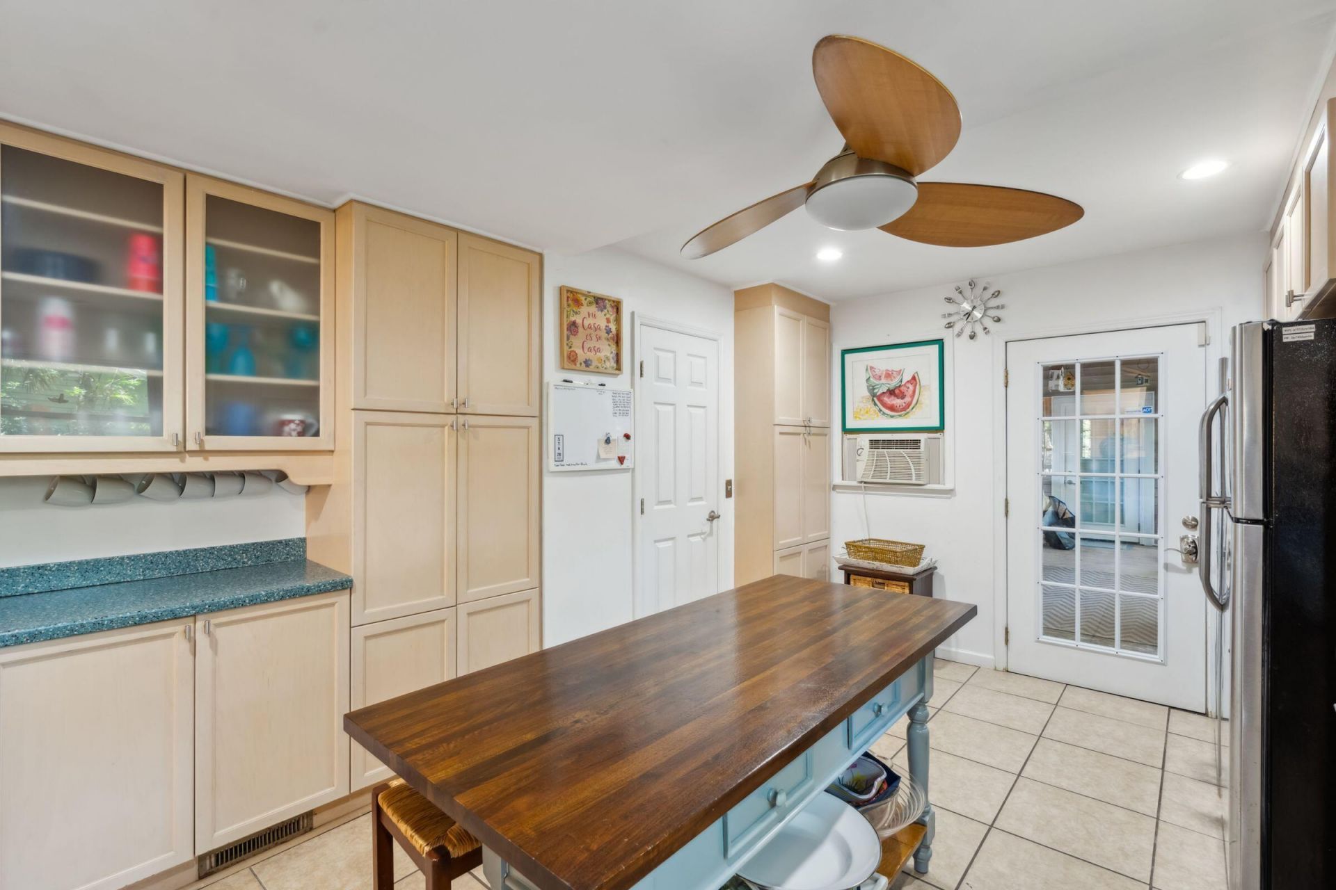 2820 Ion Avenue Photo 17