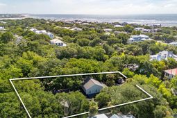 2820 Ion Avenue photo 4