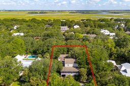 2820 Ion Avenue photo 4