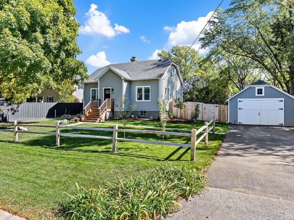 639 Cumnor Avenue , Barrington, IL 60010