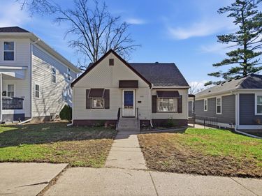 2022 Sheridan Avenue N, Minneapolis, MN 55411