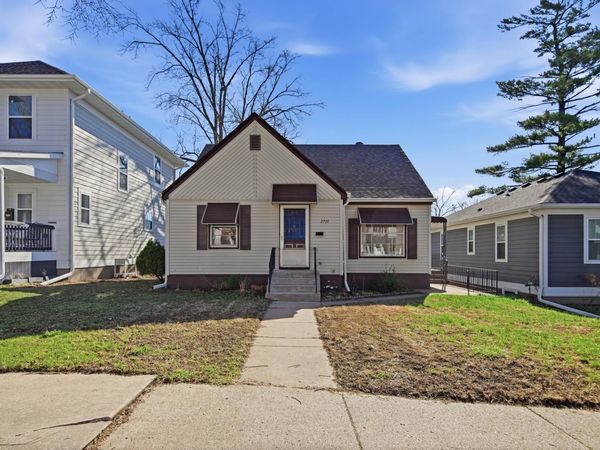 2022 Sheridan Avenue N, Minneapolis, MN 55411