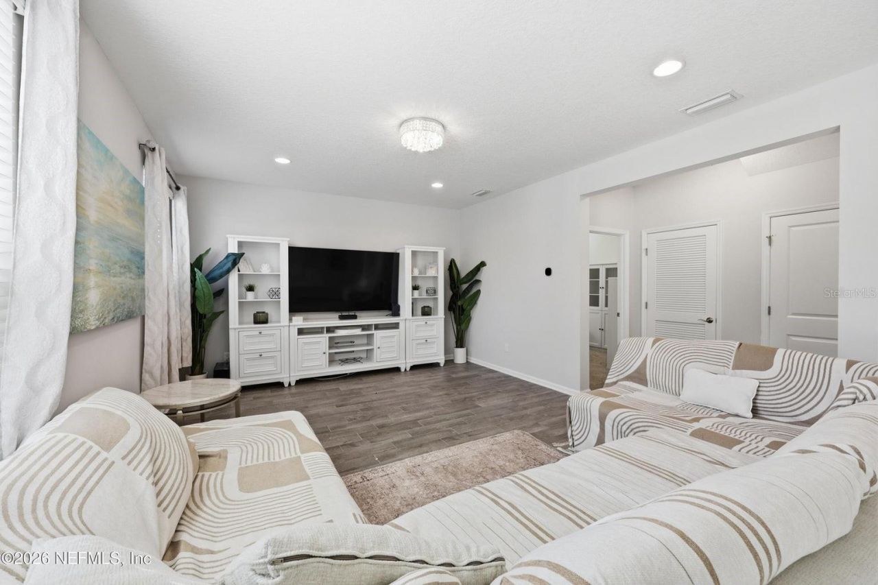 6946 Azalea Grove Drive , Jacksonville, FL 32258 Photo