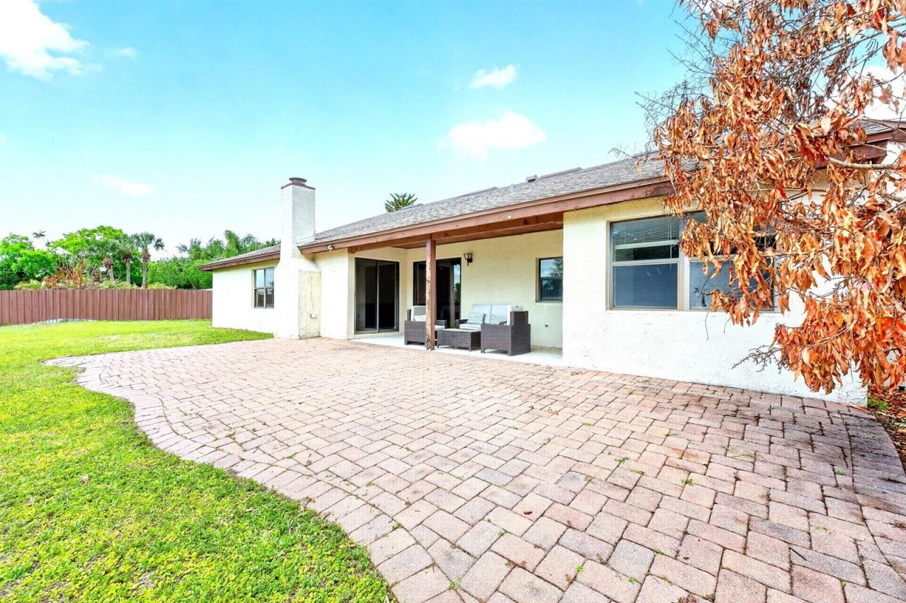 6103 Crystal View Drive, Orlando, FL 32819 Photo