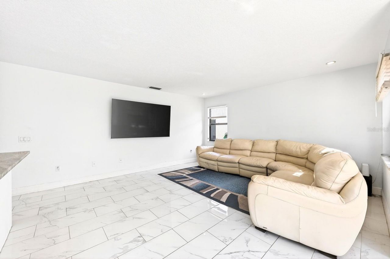 6103 Crystal View Drive, Orlando, FL 32819 Photo