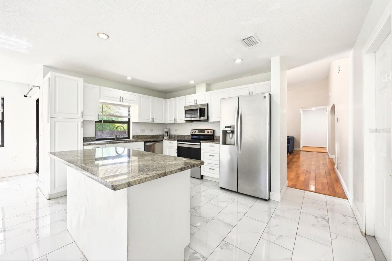 6103 Crystal View Drive, Orlando, FL 32819 Photo