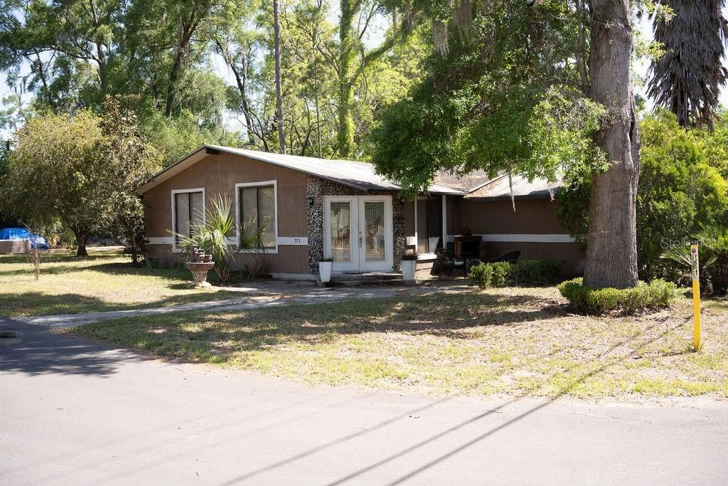 717 NW 253rd Street , Newberry, FL 32669 Photo