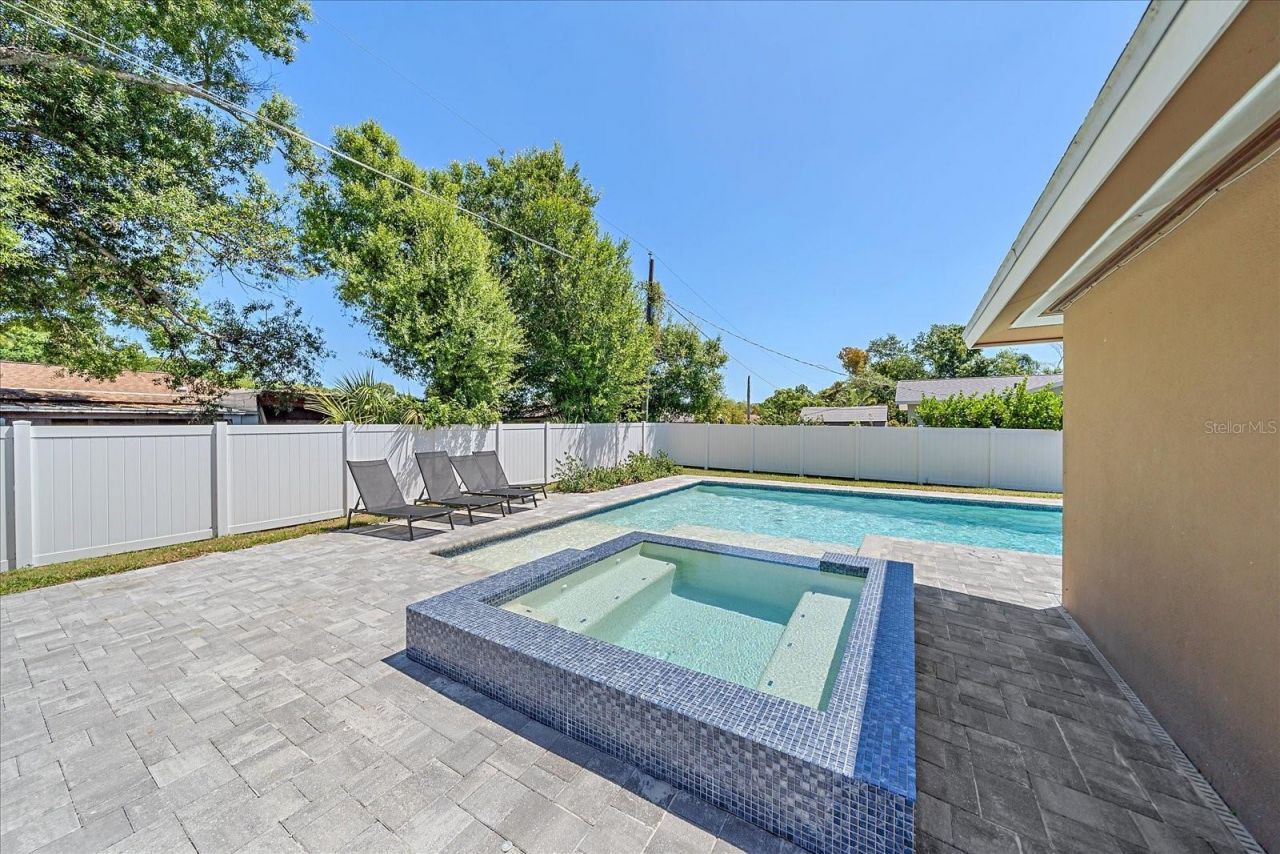 3209 Ashton Road, Sarasota, FL 34231 Photo