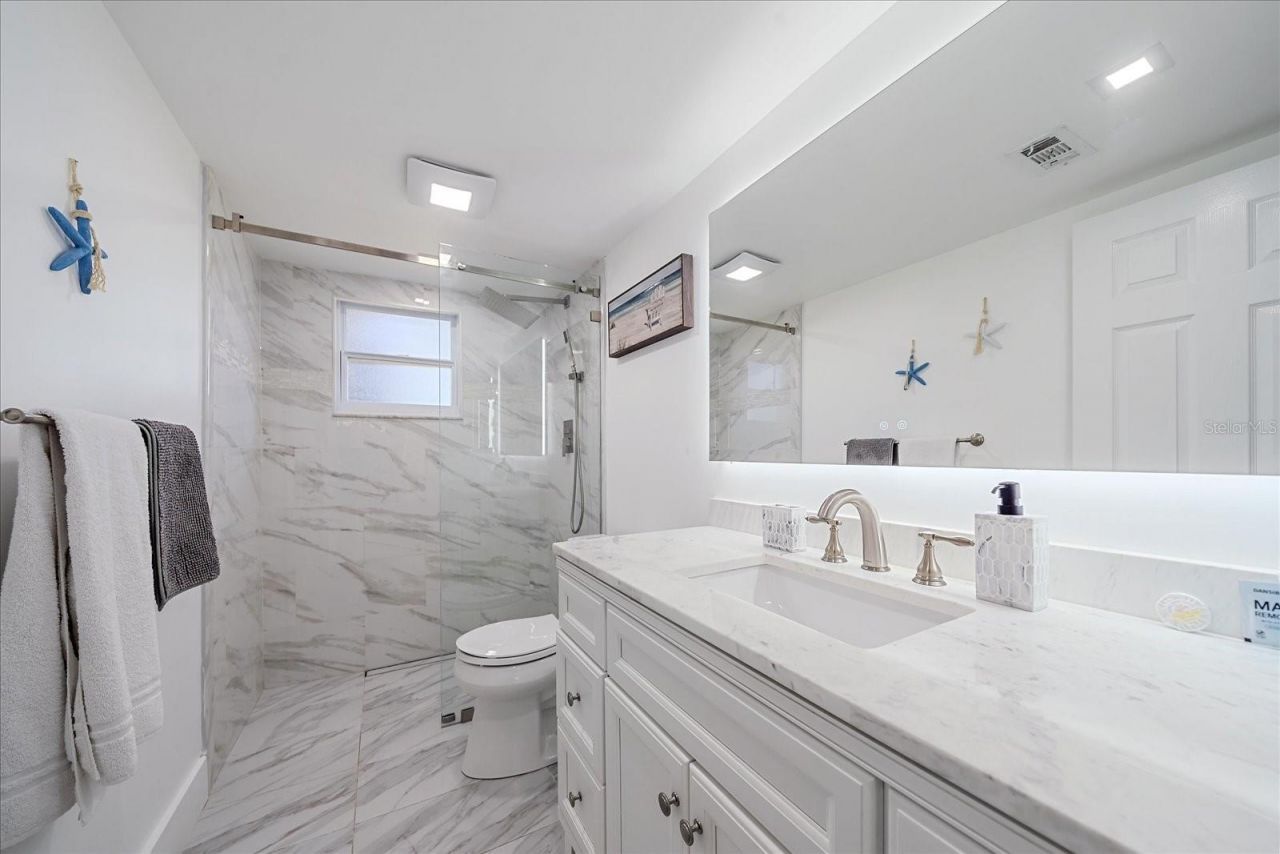 3209 Ashton Road, Sarasota, FL 34231 Photo