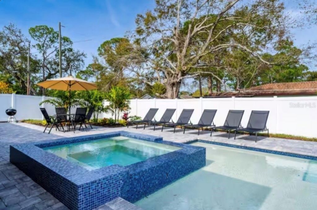 3209 Ashton Road, Sarasota, FL 34231 Photo