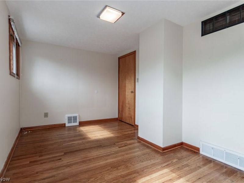 306 E 323rd Street , Willowick, OH 44095 Photo 19