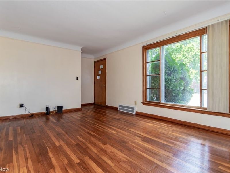 306 E 323rd Street , Willowick, OH 44095 Photo 5