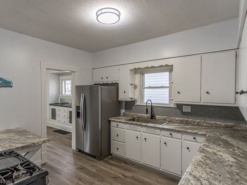 538 Redondo Road , Youngstown, OH 44504 Photo 14