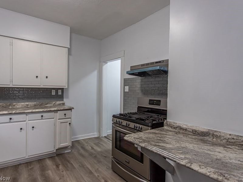 538 Redondo Road , Youngstown, OH 44504 Photo 15