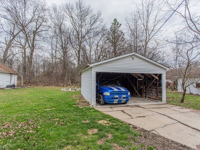 538 Redondo Road , Youngstown, OH 44504 Photo 5