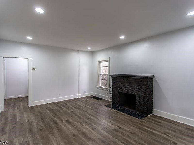 538 Redondo Road , Youngstown, OH 44504 Photo 8