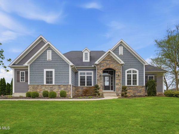 2551 Blanchard Avenue , Findlay, OH 45840