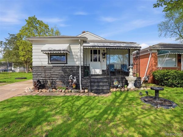 2112 Reo Avenue, Lincoln Park, MI 48146