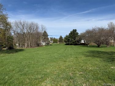 Sashabaw Road, Independence Twp, MI 48348