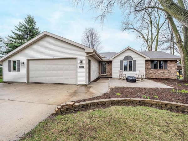 2611 W GLENDALE AVENUE, Appleton, WI 54914