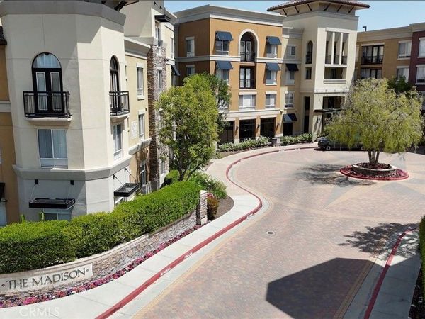 24595 Town Center Drive, Unit 3105, Valencia, CA 91355