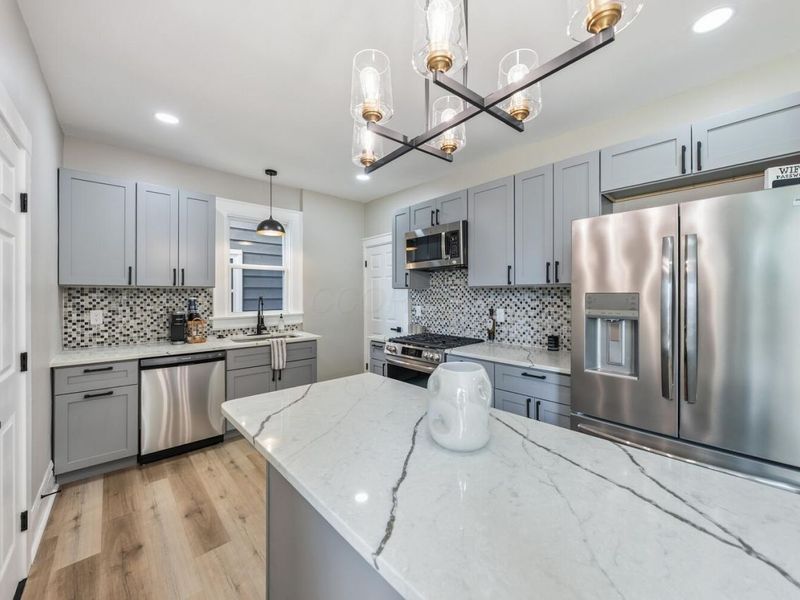 981 Linwood Avenue , Columbus, OH 43206 Photo 11