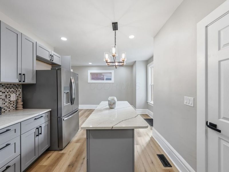 981 Linwood Avenue , Columbus, OH 43206 Photo 14