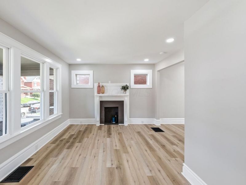 981 Linwood Avenue , Columbus, OH 43206 Photo 7