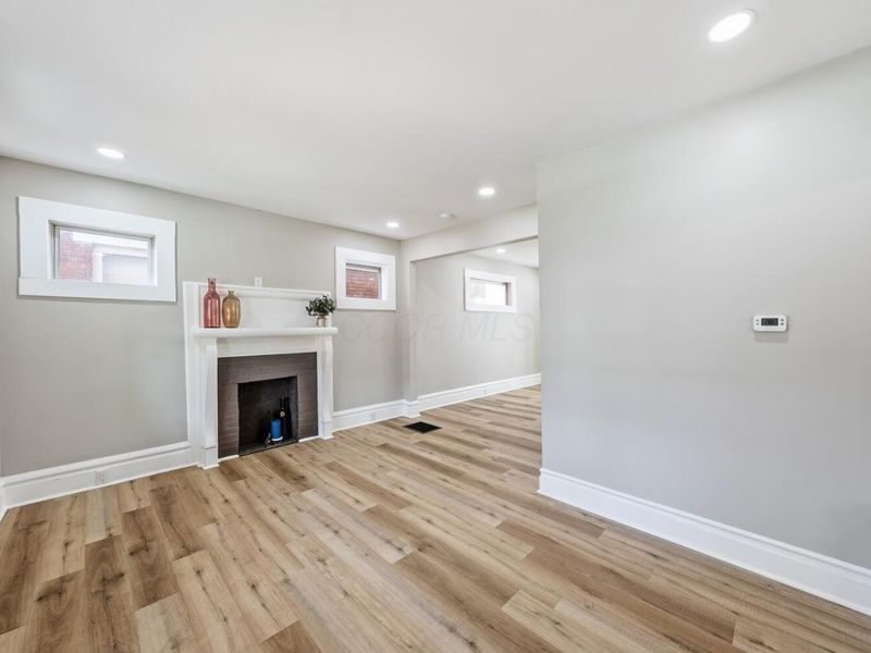 981 Linwood Avenue , Columbus, OH 43206 Photo 8