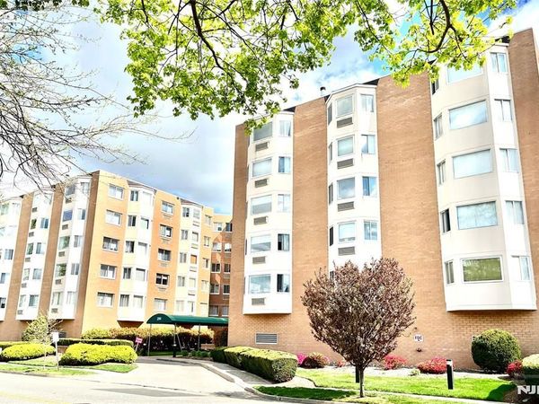 290 Anderson Street 6F, Unit 6F, HACKENSACK, NJ 07601