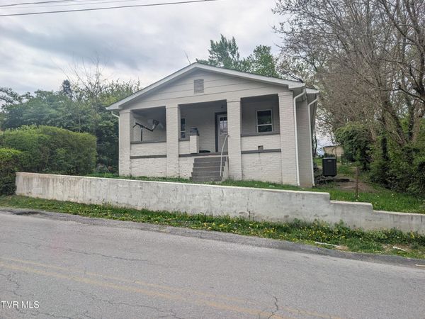 627 Dixie Street, Bristol, VA 24201