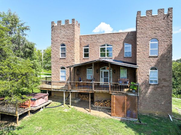 1005 Jackson Hollow Road, Mosheim, TN 37818