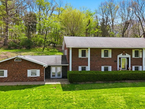 64 Dye Drive, Lebanon, VA 24266