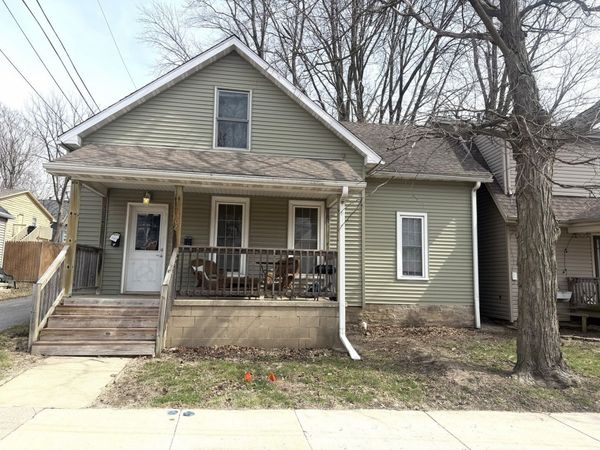 306 S Gridley Street , Bloomington, IL 61701