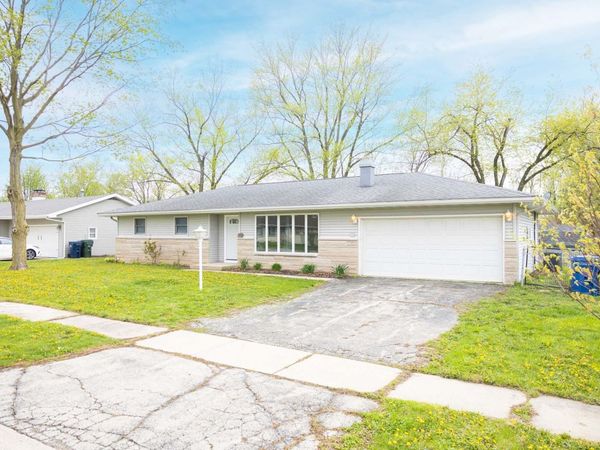 307 Illini Drive , Minooka, IL 60447