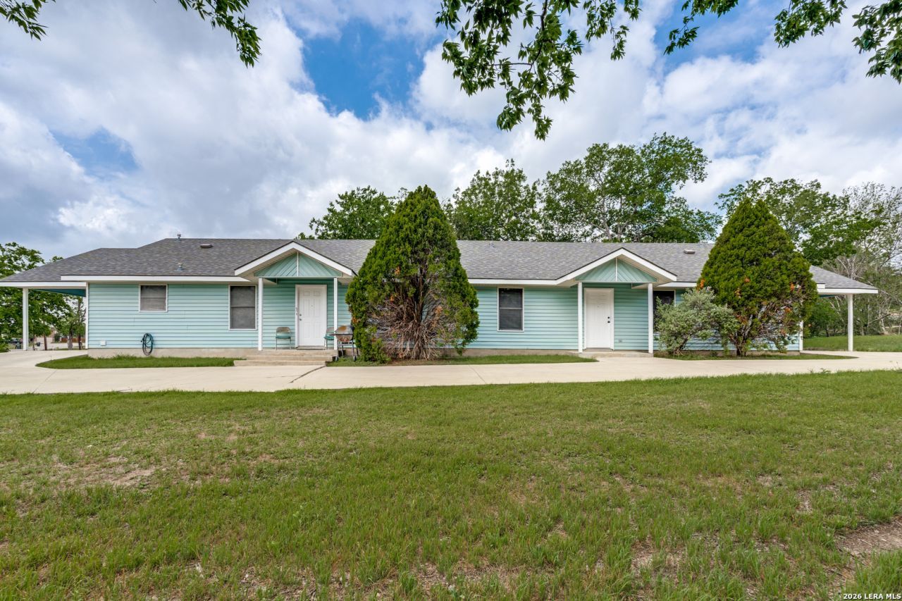2242 Eastman, New Braunfels, TX 78130 Main Photo
