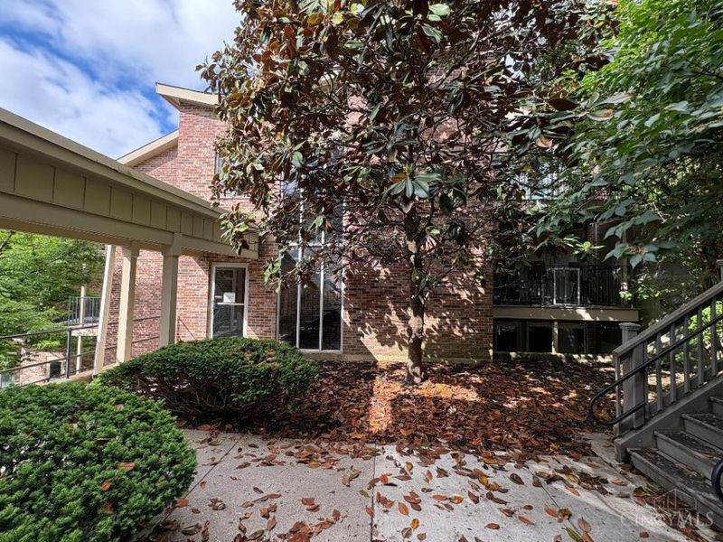 3065 Alpine Terrace, Unit 12A, Cincinnati, OH 45208 Photo 1