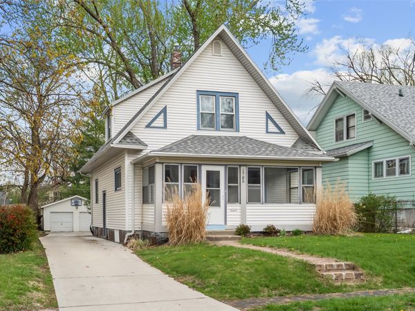 1705 E 12th Street, Des Moines, IA 50316