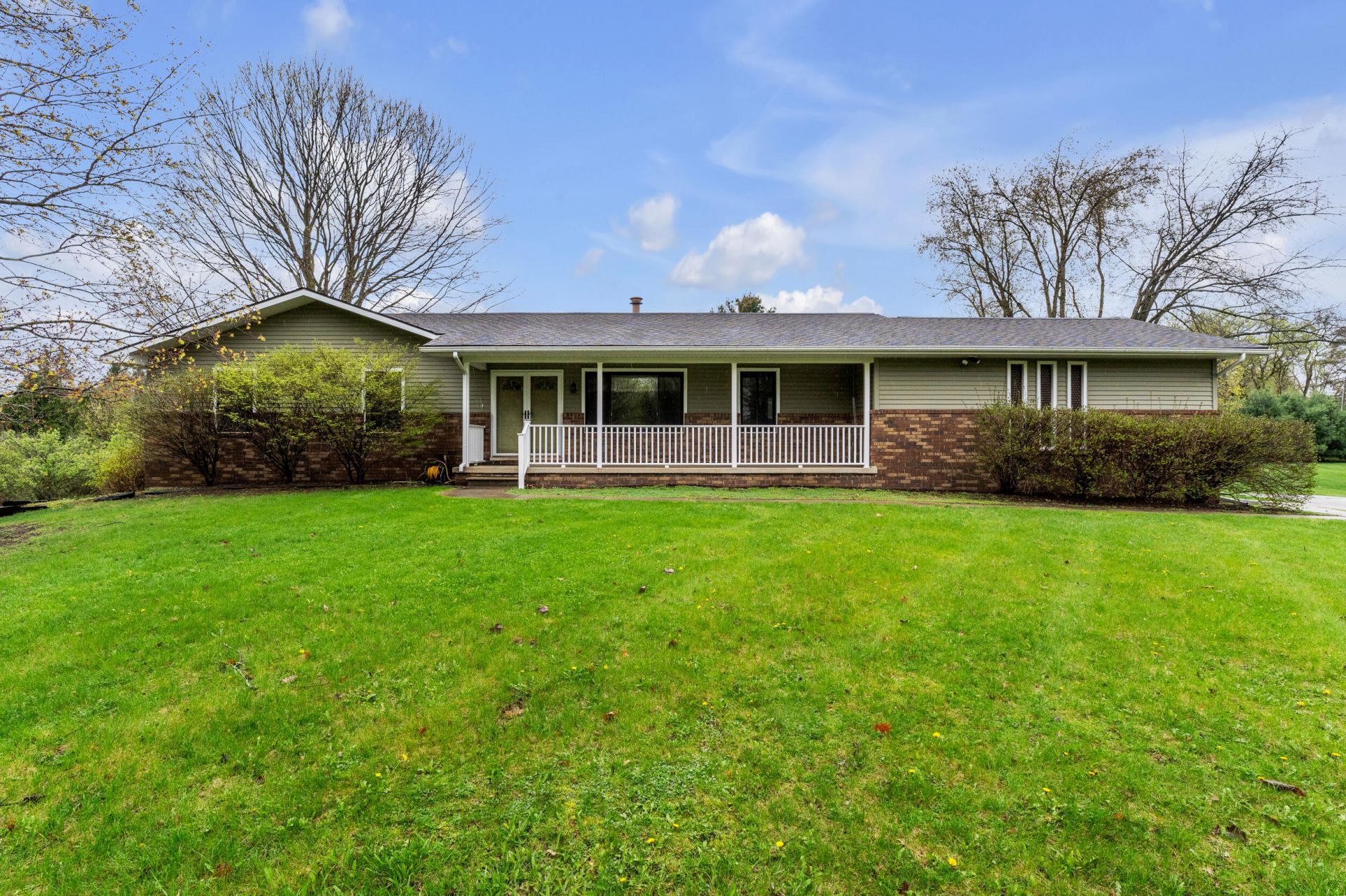 8020 Kurtland Court, Dexter, MI 48130 Main Photo