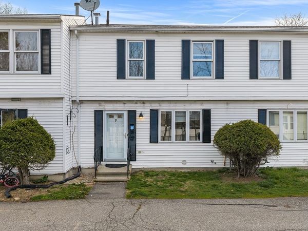 22 Pleasant Street, Unit D, Lawrence, MA 01841