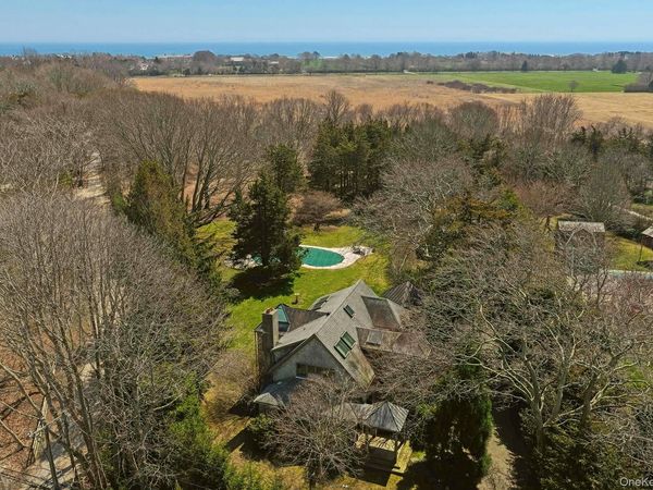 60 Skimhampton Road , East Hampton, NY 11937