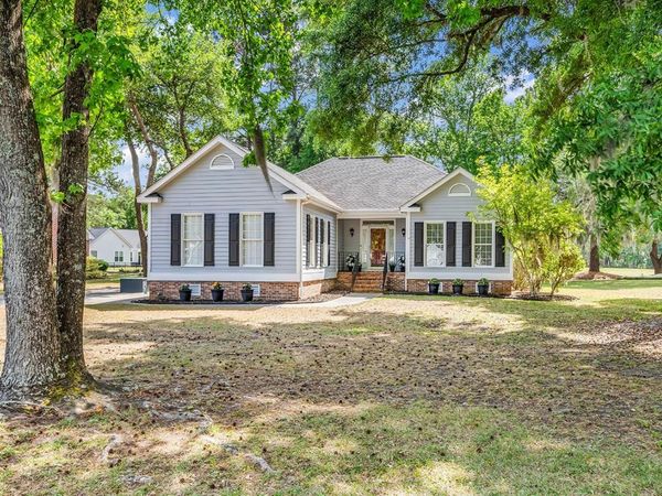 69 Governor Johnston Rd., Georgetown, SC 29440