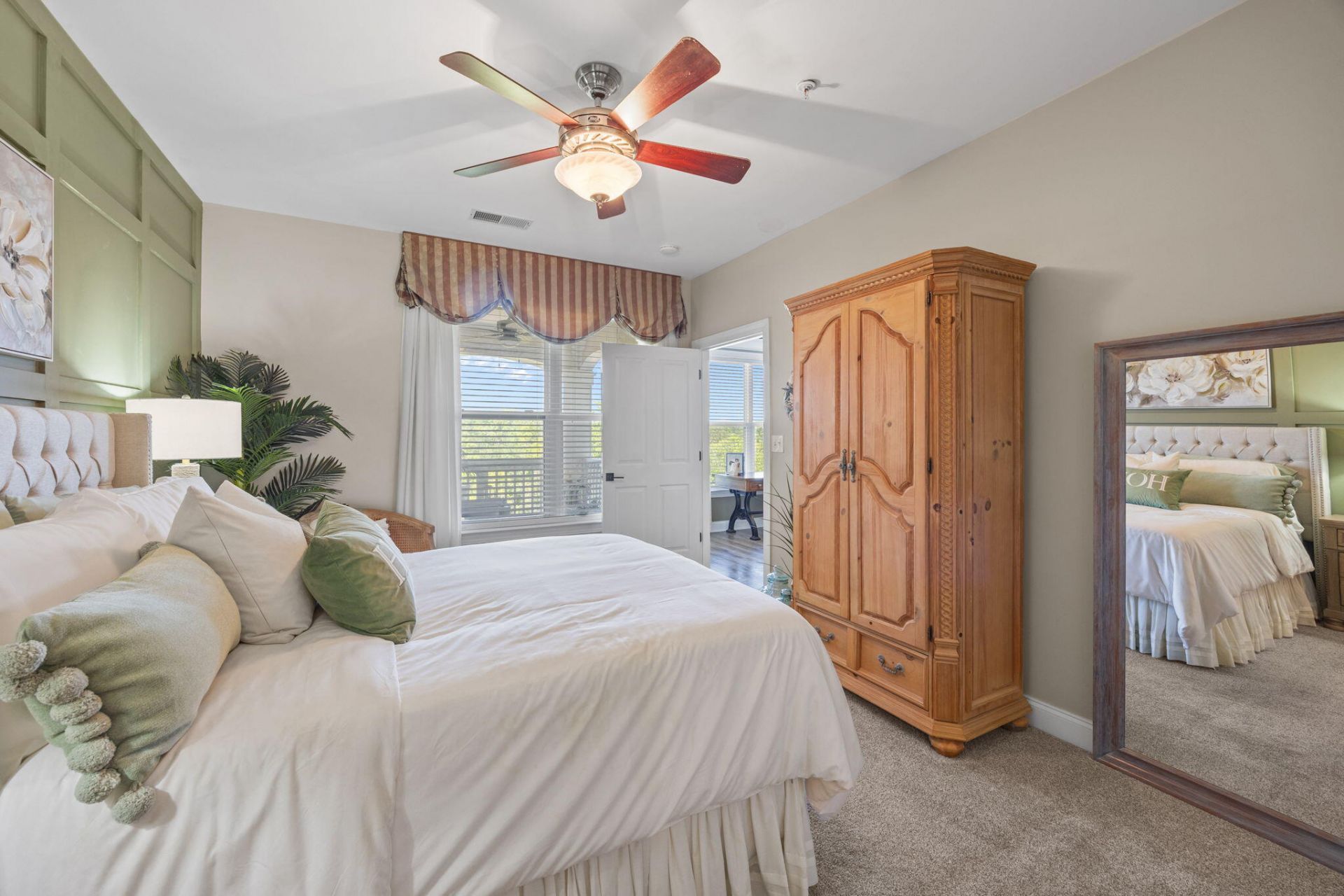 2244 Ashley Crossing Drive Photo 13