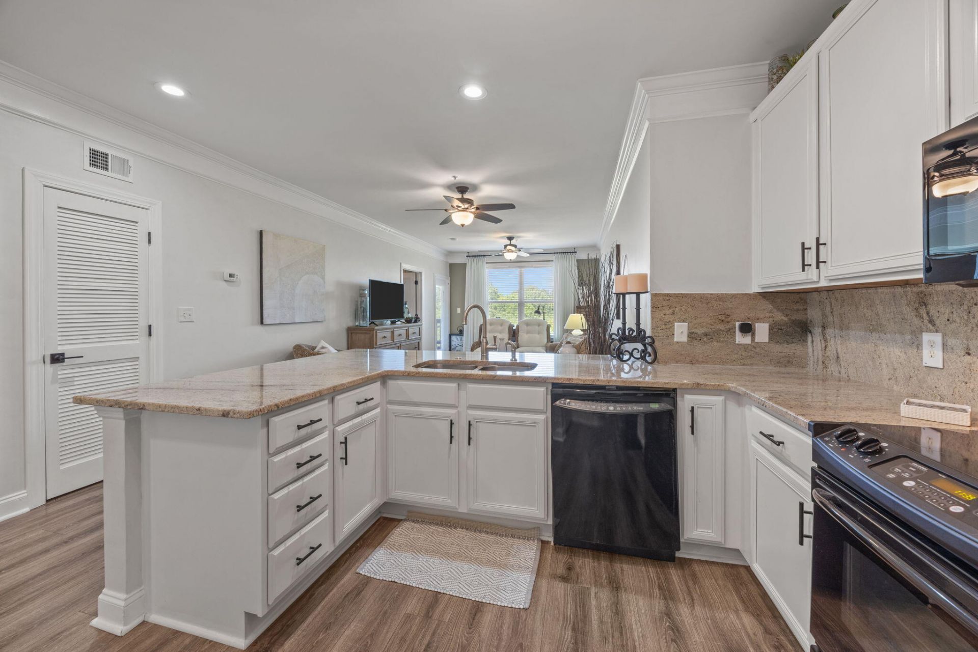 2244 Ashley Crossing Drive Photo 6