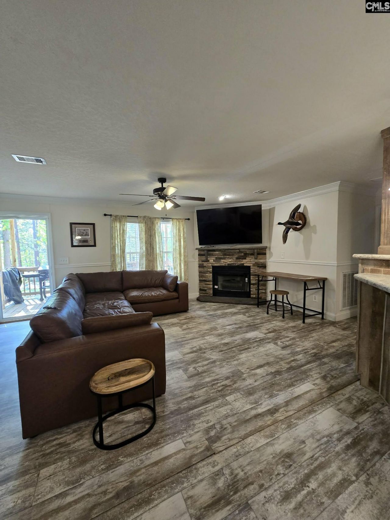 1011 Blacksgate E  Photo 10