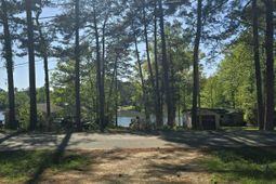 1011 Blacksgate E  photo 4