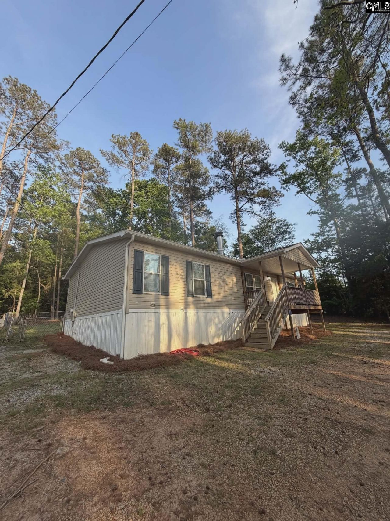 1011 Blacksgate E  Photo 5