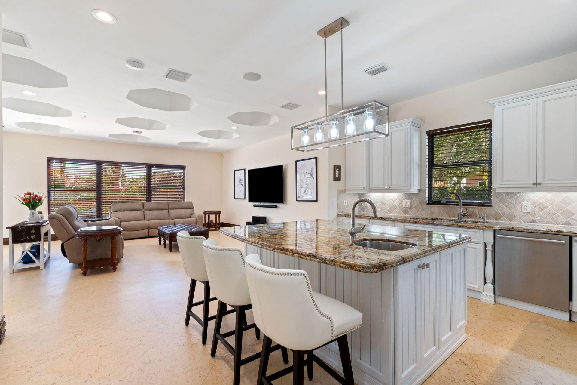 4052 E Ridgeview Drive, Davie, FL 33330 Photo